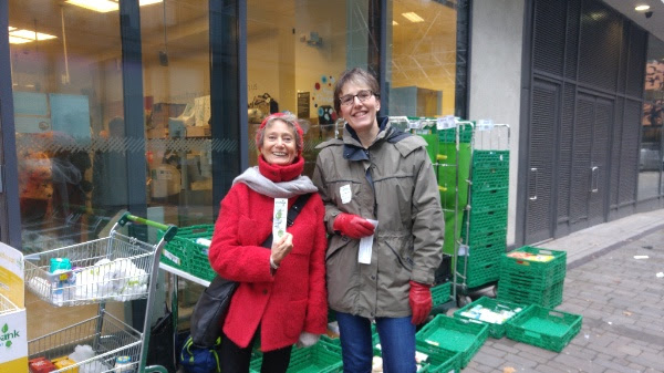 Supermarket bin donations for Islington Foodbank